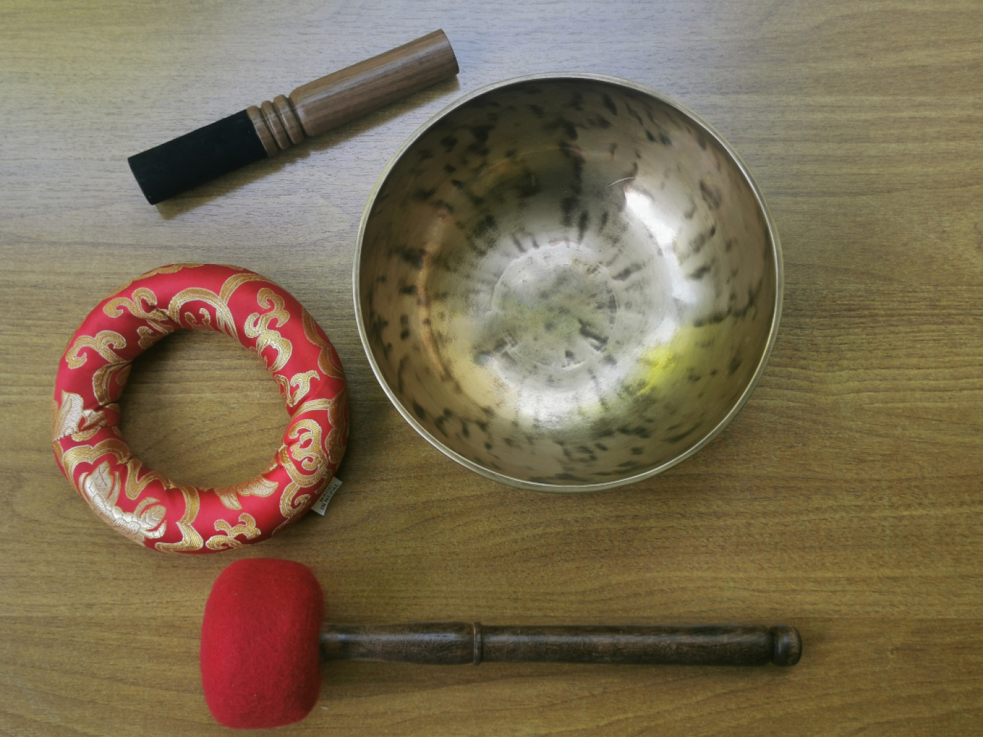 Moon Klangschale | 1,2–1,3 kg | 19–20 cm | handgeschmiedet & graviert | Nepal